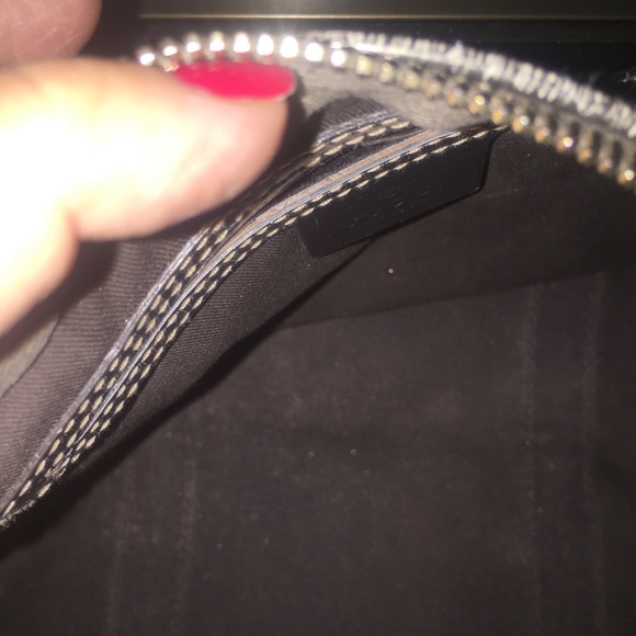 Handbag - Picture 3 of 4