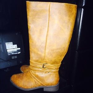 Cute boots...from Payless, never wore.