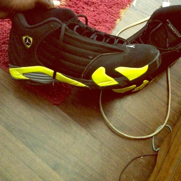 Jordan Thunder 14s