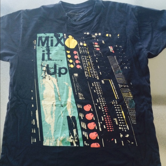 Guys black graphic tee