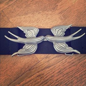 Kissing swallows black stretch belt