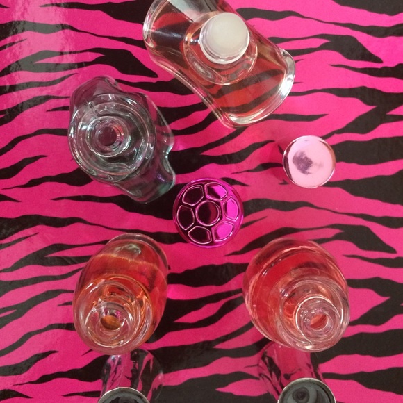 Perfume💕 - Picture 2 of 3