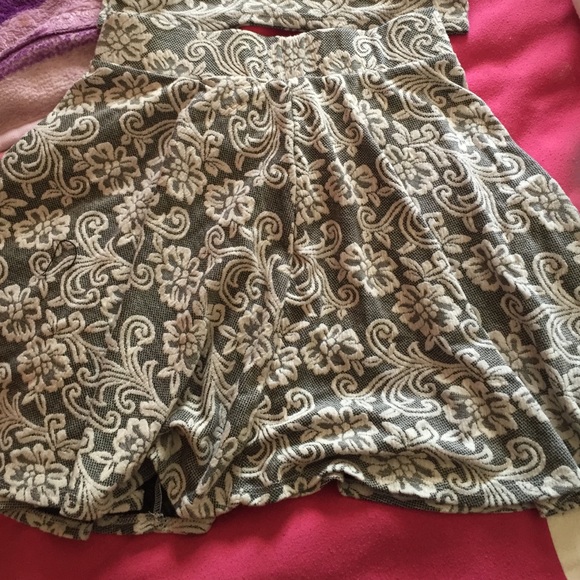 Outfit - Picture 2 of 3