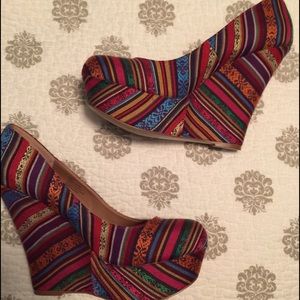 Steve Madden, size 10, wedges