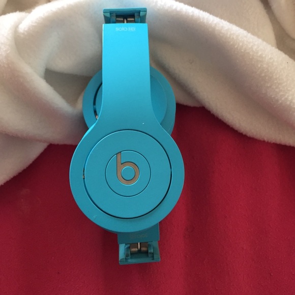 Beats - Picture 2 of 3