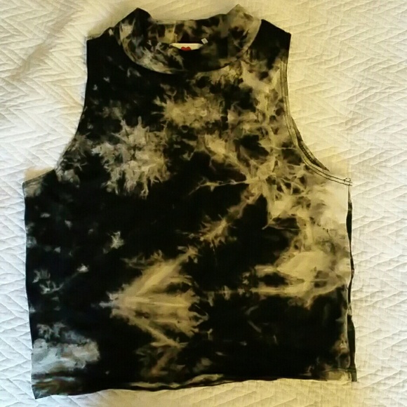 Muscle tee