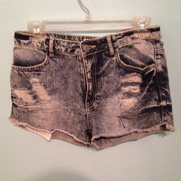 Cutoff shorts size 9. Fit like an 8