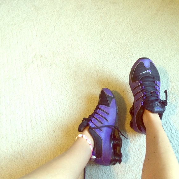 Purple and black nike shox