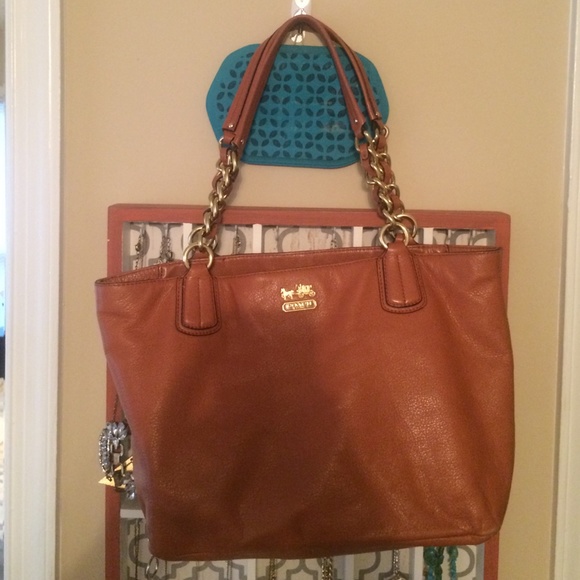 Coach brown leather purse ONE DAY SALE PRICE ❤️