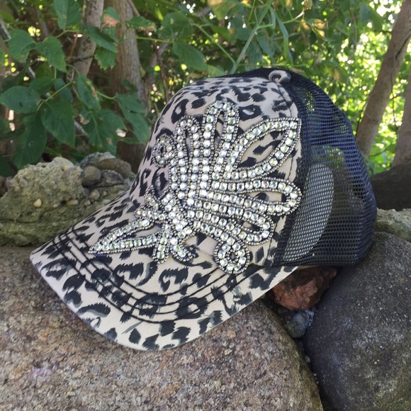 Olive and Pique Cheetah Trucker cap
