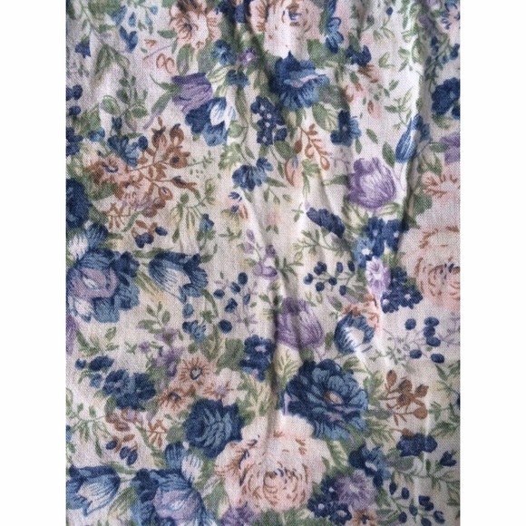 🚫SOLD🚫floral print joggers - Picture 3 of 4