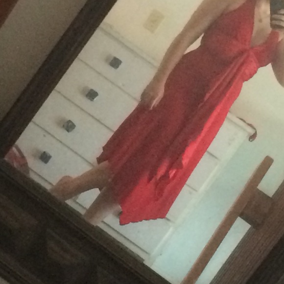 ALYN PAIGE dress.