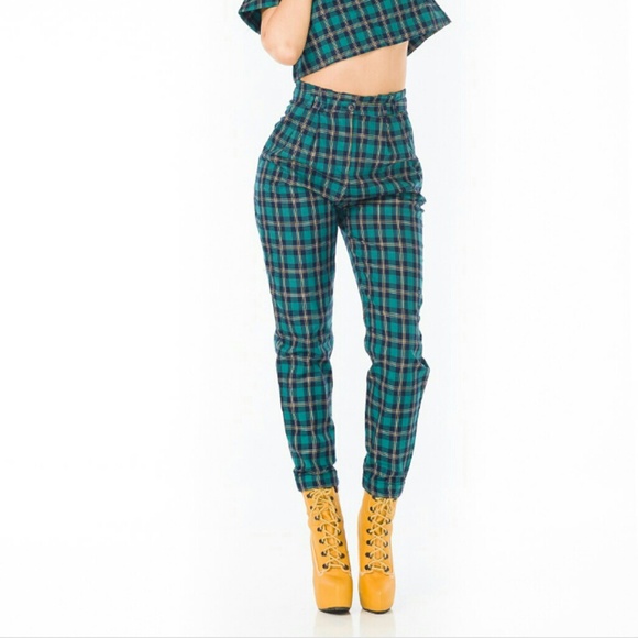 RED SO Rella boutique plaid pants