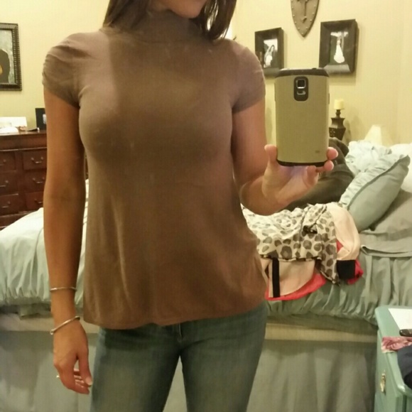 ❌SOLD❌Taupe bebe soft sweater top