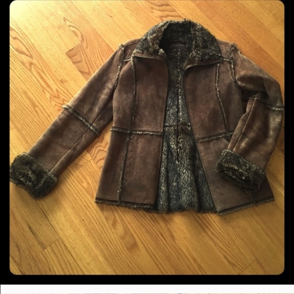 Guess Jacket with Fur Lining - Picture 3 of 3