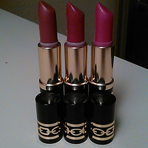ESTEE LAUDER LIPSTICKS