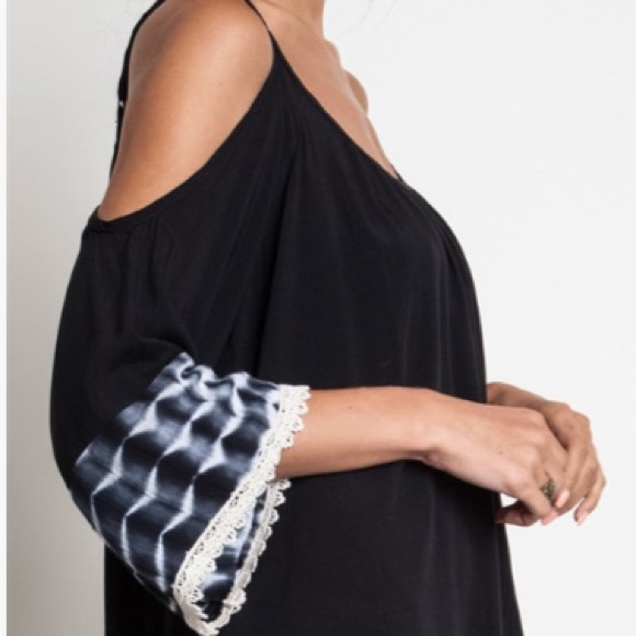 ❗️LAST❗️️ Tie Dye Cold Shoulder Crochet Dress - Picture 2 of 4