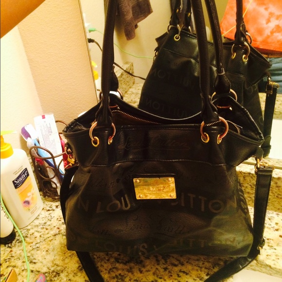 Louis Vuitton Cross body bag