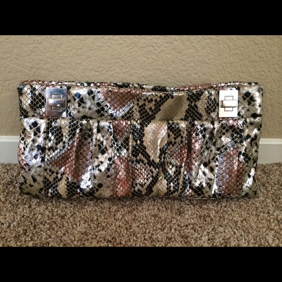 Faux snake skin hand bag