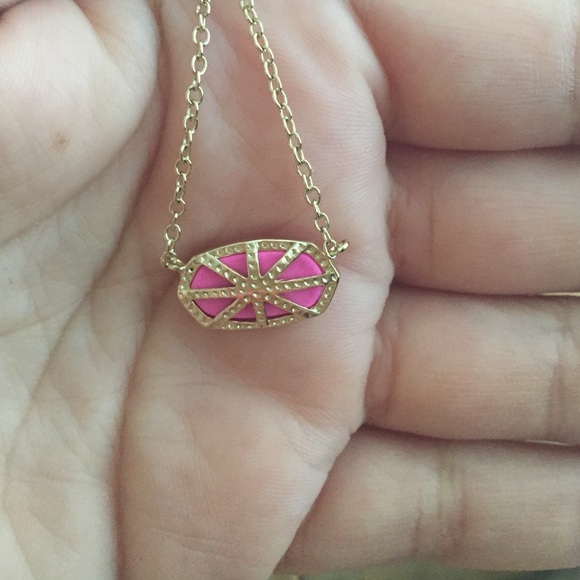 Kendra Scott necklace - Picture 3 of 3