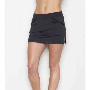 Soybu Mirasol Skort Black Bottoms MEDIUM NWT