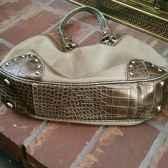 Beautiful Neutral Satchel - Picture 4 of 4