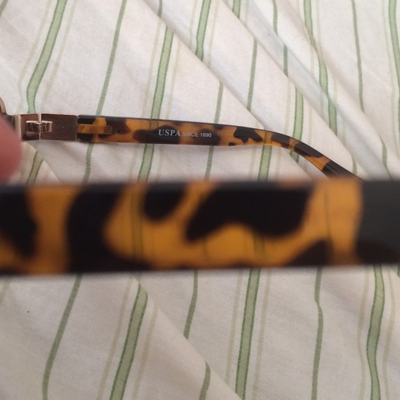 SOLD!😊👌 - Picture 2 of 3