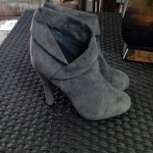 Gray suede Enzo Angiolini boots