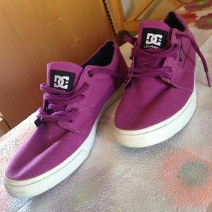 NEW DC canvas sneakers