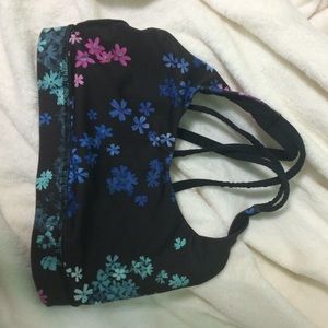 Lululemon sports bra size 2