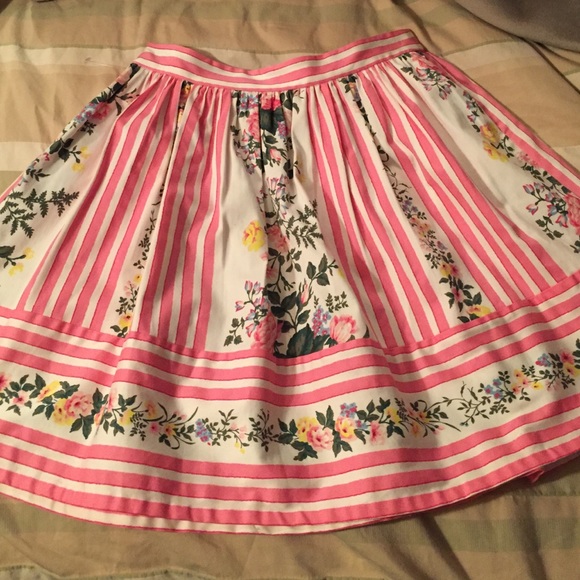Betsey Johnson Dresses & Skirts - Like new Betsey Johnson skirt