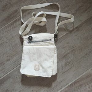 White converse over the shoulder small bag