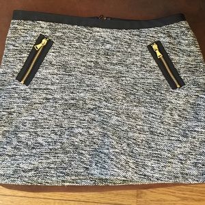 Express mini skirt