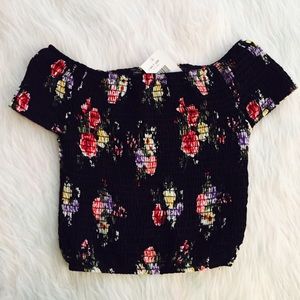 💖SOLD💖Brandy Melville Black Floral Charlene