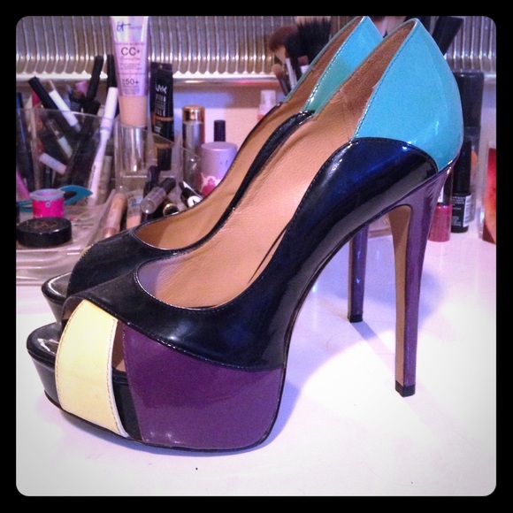 Bomb heels, Mascotte, size 9