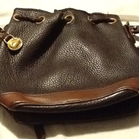 Dooney & Bourke - Picture 2 of 3