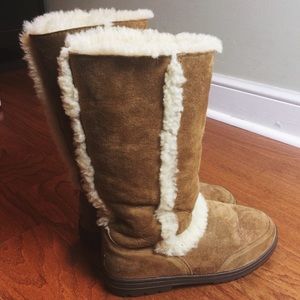 Chestnut Sundance UGG Boots