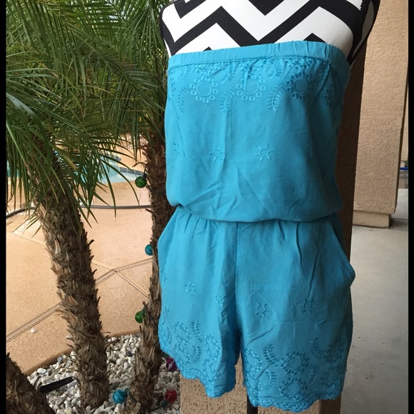 Angie romper - Picture 2 of 3