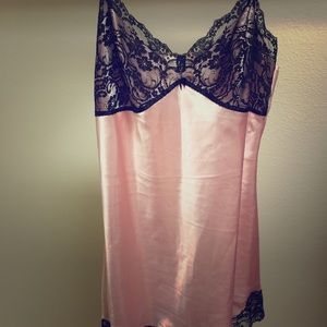 VS negligee - L - $8