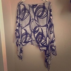 Black & white blouse💖