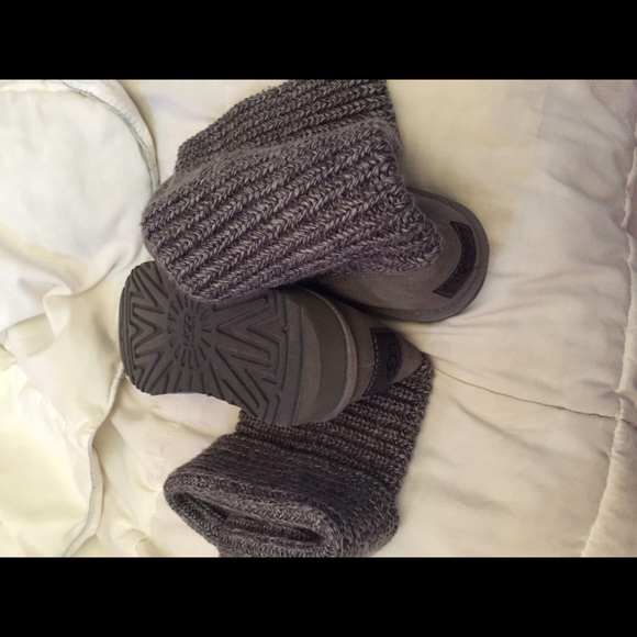 Authentic UGG Australia Grey Knit boots