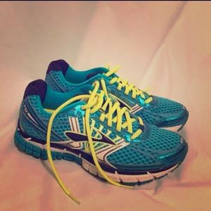 Brooks Adrenaline GTS 14!!