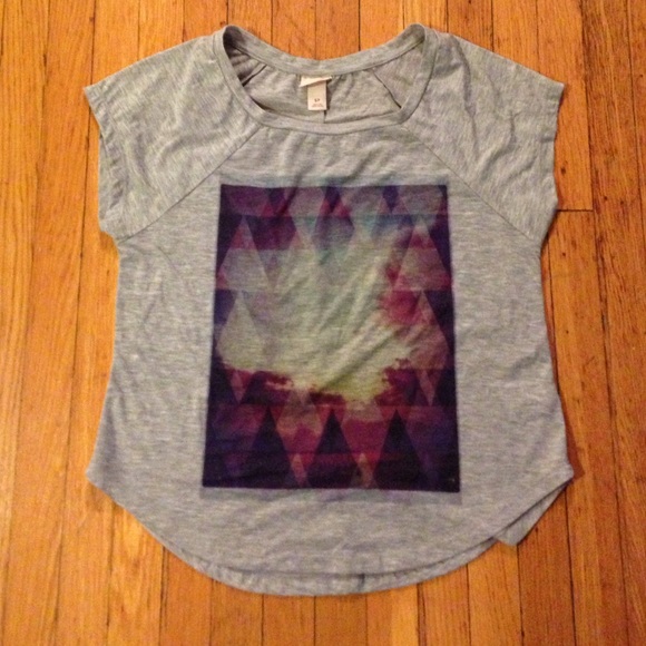 Graphic tee