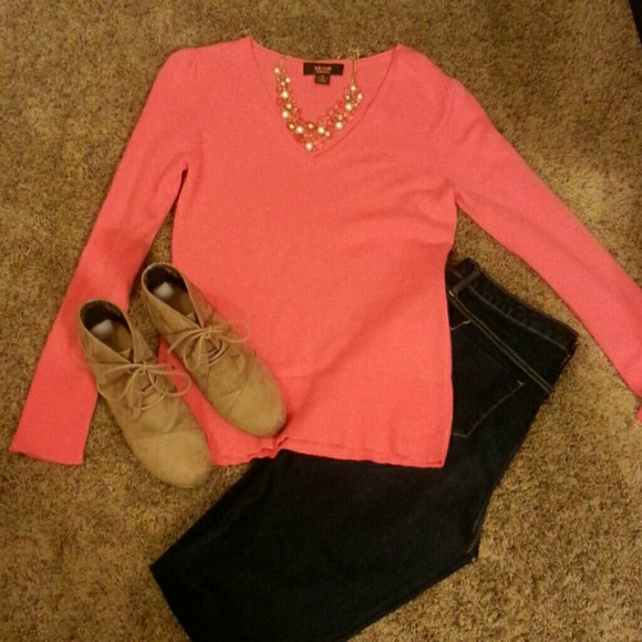 Victor Alfaro 100 percent cashmere coral colored s