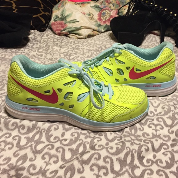 Nike dual fusion