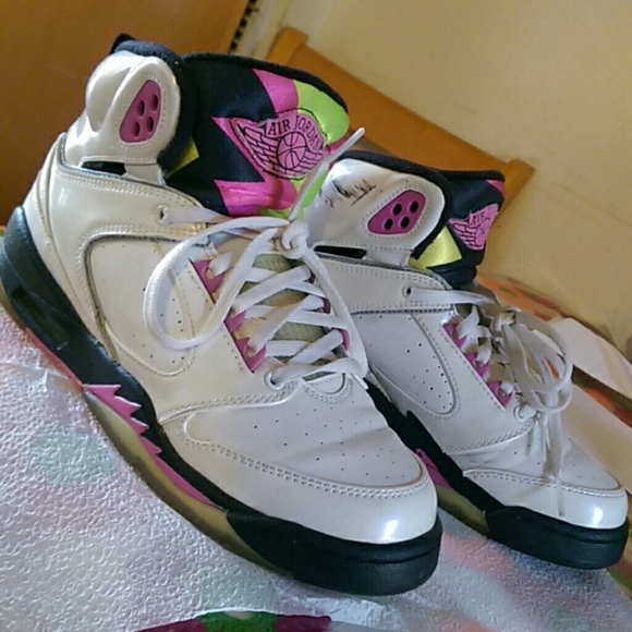 GIFTed to Coworker!! ☺️ -- Jordan's 5y.