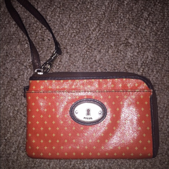 Fossil wristlet wallet