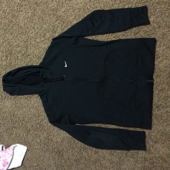 Black nike therma-fit sweater