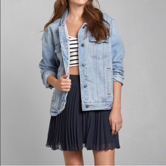 Abercrombie & Fitch boyfriend denim jacket