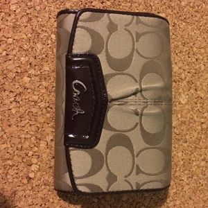 Signature Coach wallet